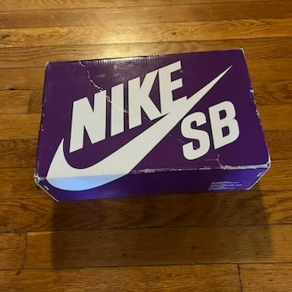 Nike Dunks - Picture 7 of 8